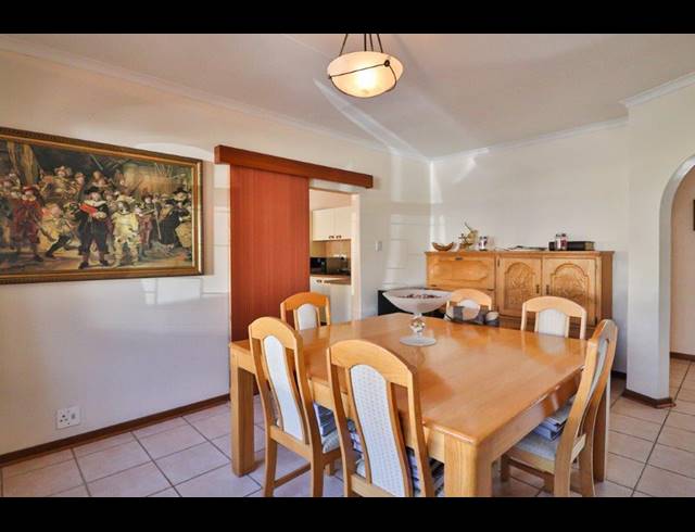 4 BEDROOM FREEHOLD TO LET IN WORLDS VIEW